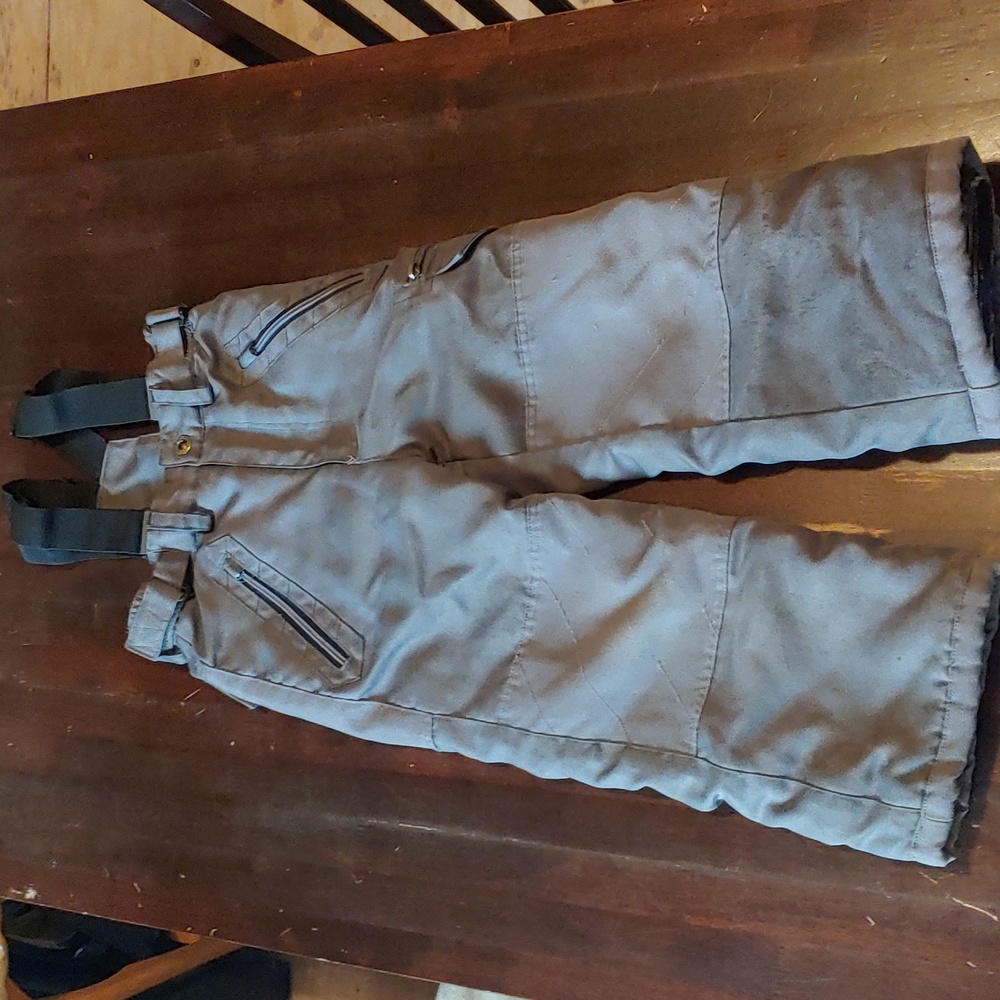 Boys size 4 gray snowpants Winter pants
